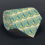 Löwe von Judah Emblem Jerusalem Hebräisch Krawatte<br><div class="desc">Men’s gold tie with an image of blue and yellow Lion of Judah emblems with "Jerusalem" in Hebrew above them in blue letters. See the entire Hanukkah Tie Collection under the REQUORIES category in the HOLIDAYS sektion.</div>
