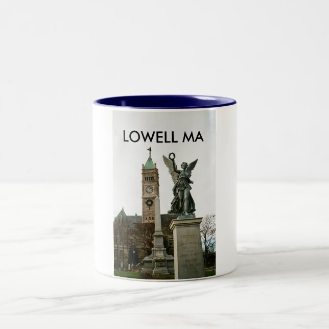 Lowell MA City Hall Tasse (Mittel)