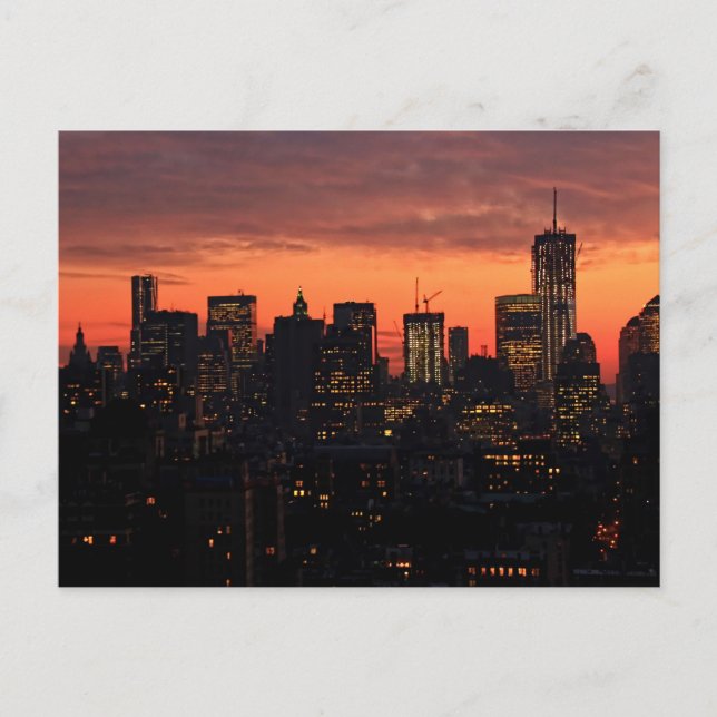 Lower Manhattan Skyline at Twilight, Pink Sky A1 Postkarte (Vorderseite)