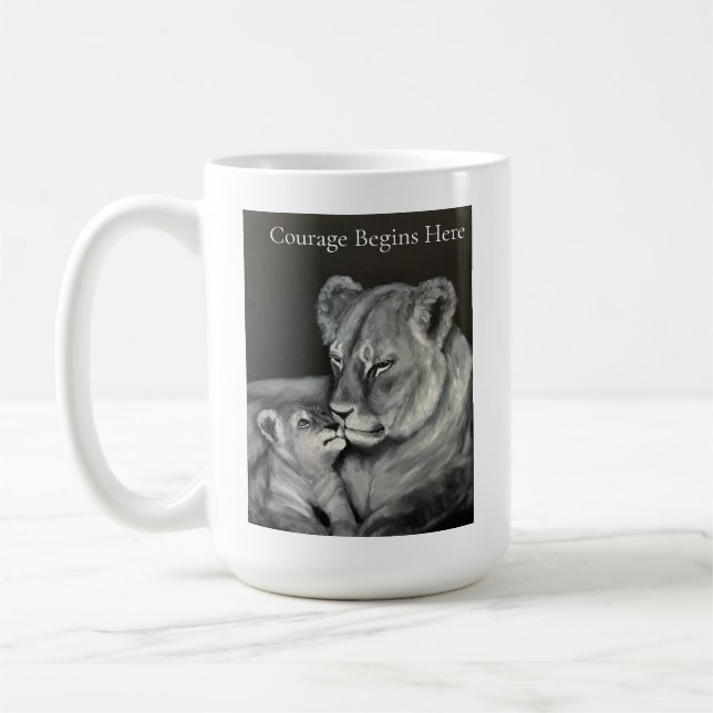 Löwin und Jungtier - Mut beginnt hier Kaffeetasse (Links)