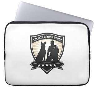 Loyalty Beyond Words Vintage K9 Polizeiabzeichen V Laptopschutzhülle