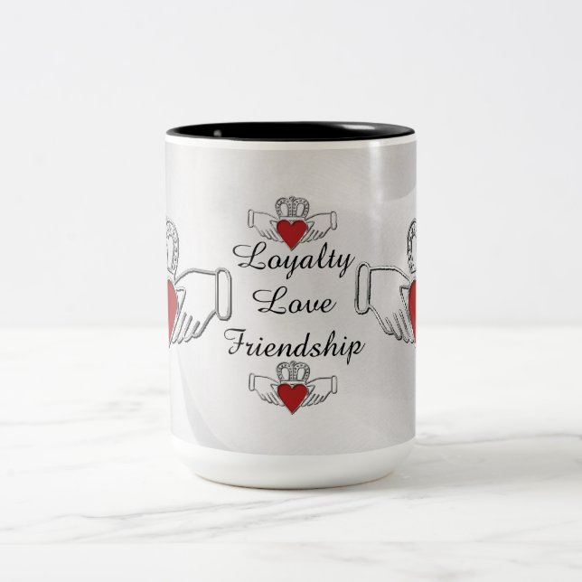 Loyalty Liebe Freundschaft Claddagh Coffee Tasse (Mittel)