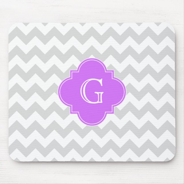 Lt Gray Welches Zickzack Lilac Quatrefolie Monogra Mousepad (Vorne)