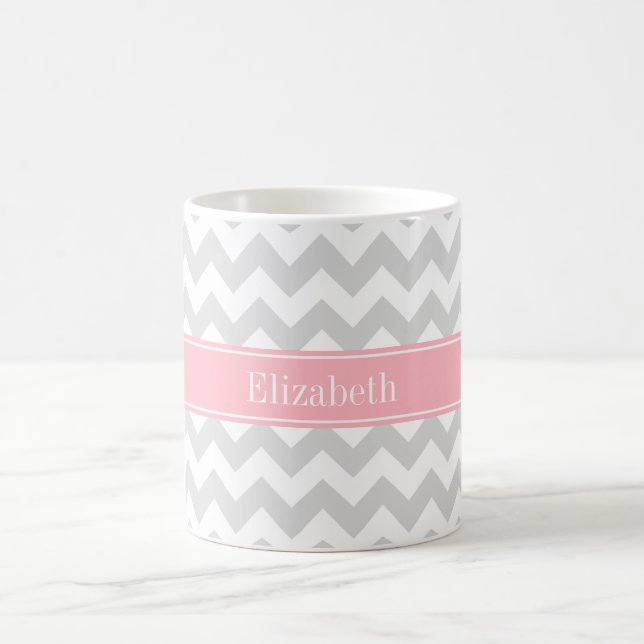 Lt Grey White Zickzack Zigzag Pink Name Monogram Tasse (Mittel)