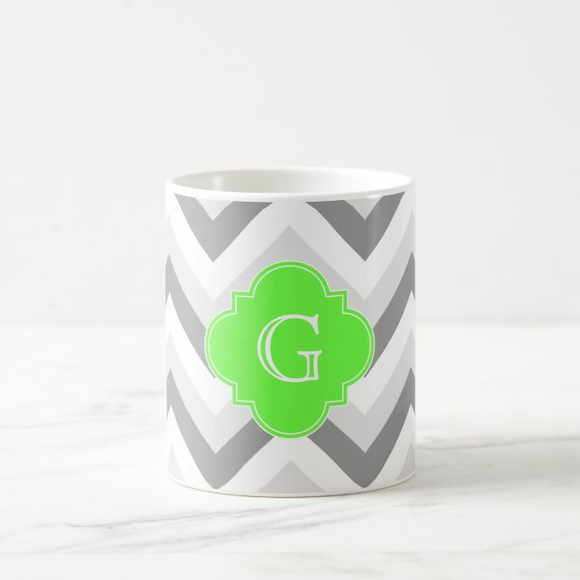 lt Zwei grauweiße Zickzack Quatrefolien-Monogramm Tasse (Mittel)