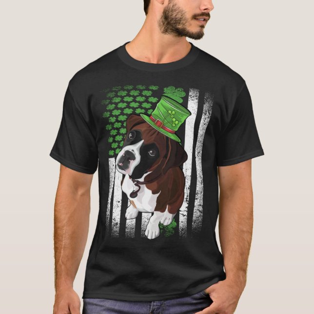 Lucky Boxer Dog St Patrick s Day T-Shirt (Vorderseite)