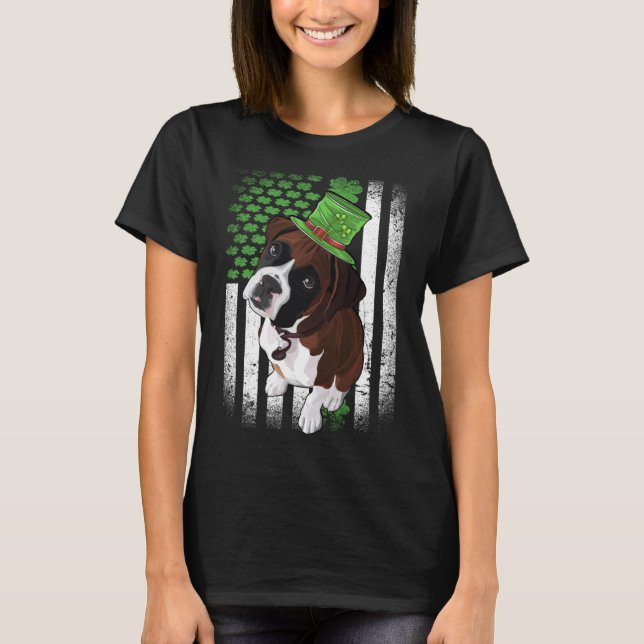 Lucky Boxer Dog St Patrick's Day T-Shirt (Vorderseite)