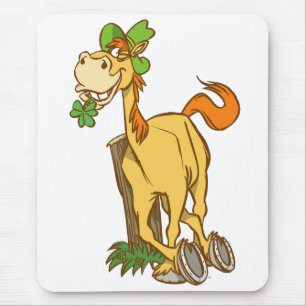Lucky Cartoon Horse auf St Patrick's Day Mousepad