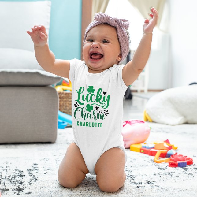 Lucky Charm St Patricks Day Personalisiert Baby Strampler (Personalized Lucky Charm St Patrick's Day Baby Bodysuit)