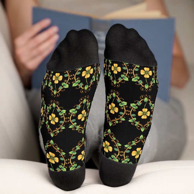 Lucky Clover 🍀 ein zeitloses Symbol guten Glücks Socken (Unterseite)