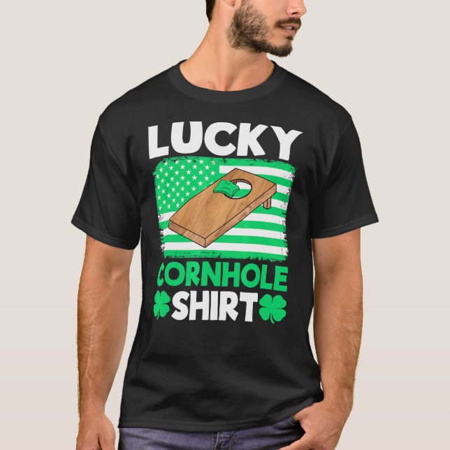 Lucky Cornhole Cornhole Team Bean Bag Cornhole T-Shirt (Vorderseite)