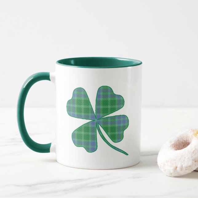 Lucky Green Plaid Shamrock Four-Leaf Clover  Tasse (Mit Donut)