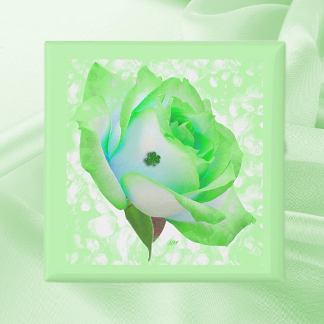 Lucky Green Rose Magnet (Von Creator hochgeladen)
