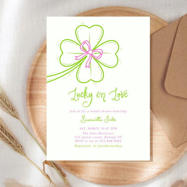 Lucky in Love Bridal Shower Pink Green Shamrock  Einladung (Von Creator hochgeladen)
