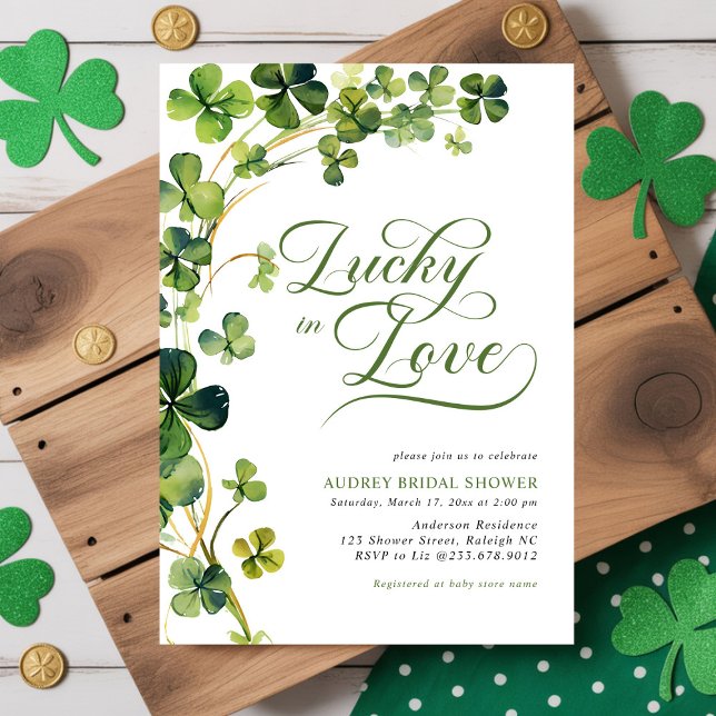 Lucky in Love Green Shamrock Bridal Shower Einladung (Von Creator hochgeladen)
