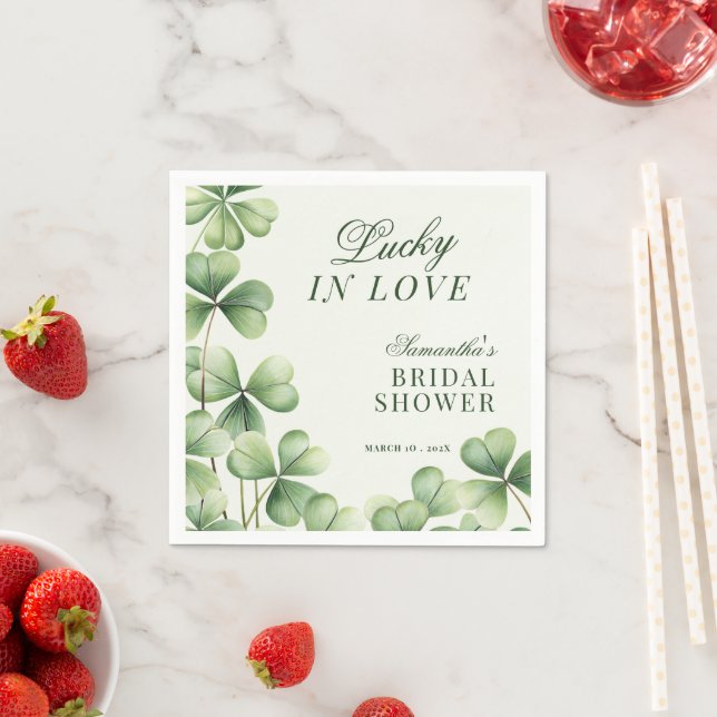 Lucky in Love Green Shamrock Bridal Shower  Serviette (Beispiel)