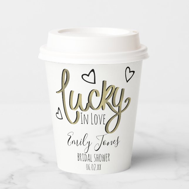 Lucky in Love Hearts Bridal Shower Pappbecher (Vorderseite)