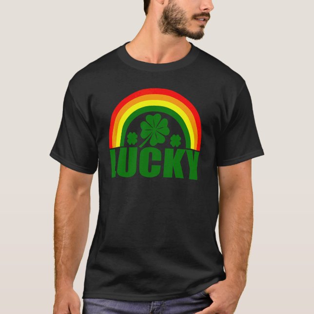 Lucky Irish Four Leaf C St Patrick's Day Rainbow T-Shirt (Vorderseite)