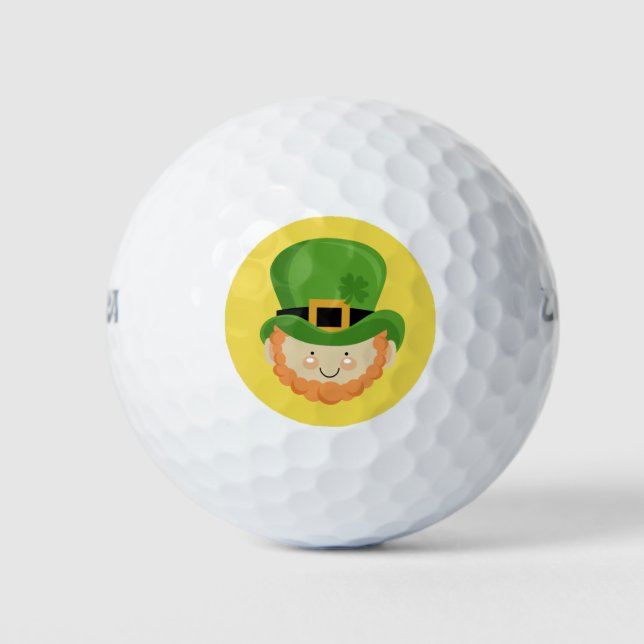 Lucky Irish Leprechaun mit Kleeblatt in seinem Hut Golfball (Vorderseite)