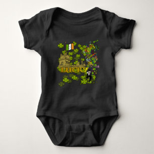 Lucky Leprechaun und seine irische Burg Baby Strampler