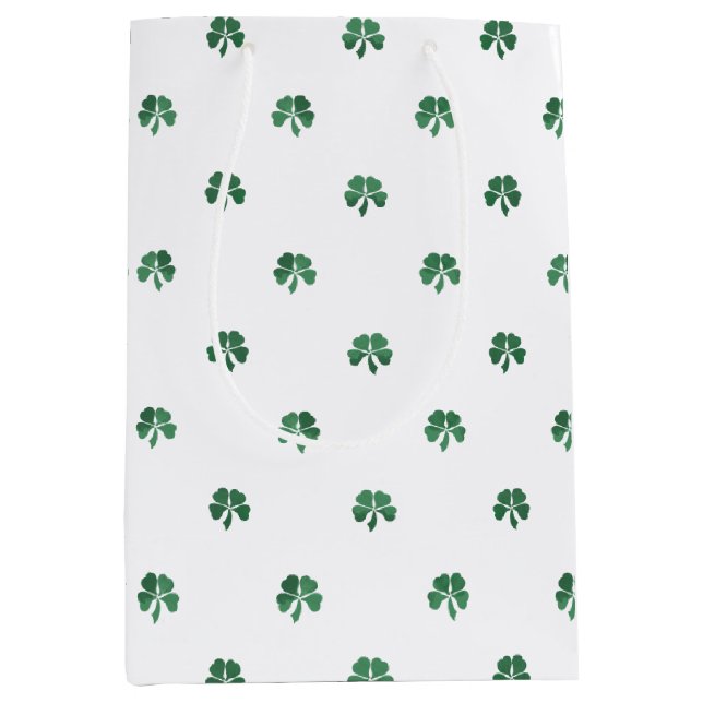 Lucky Little Four Leaf Clovers St. Patricks Day Mittlere Geschenktüte (Vorderseite)