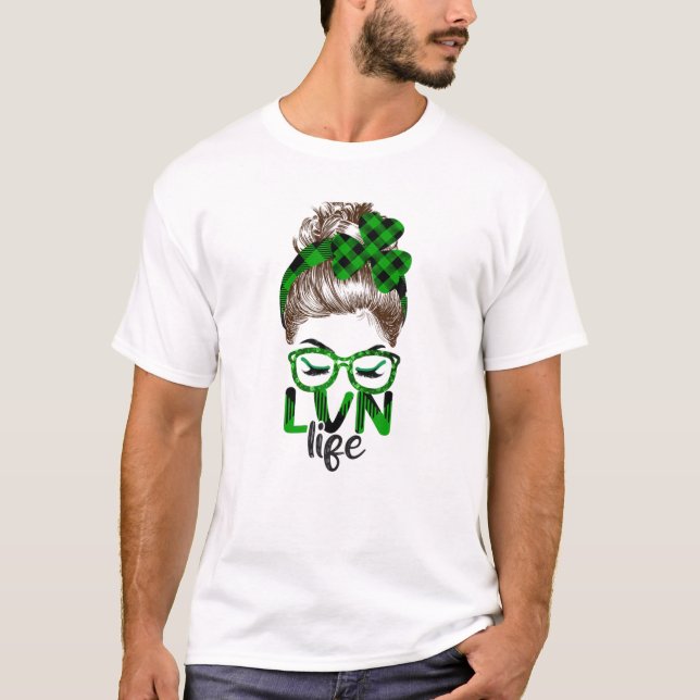 Lucky Lvn St Patricks Day Irish Kleeblatt Nurse T-Shirt (Vorderseite)