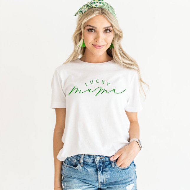 Lucky Mama Niedliches Script St. Patrick's Day Shi T-Shirt (Von Creator hochgeladen)