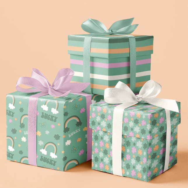 Lucky Pale Green Whimsical St. Patrick's Set von 3 Geschenkpapier Set (Lucky Pale Green Whimsical St. Patrick’s set of 3 Wrapping Paper Sheets)