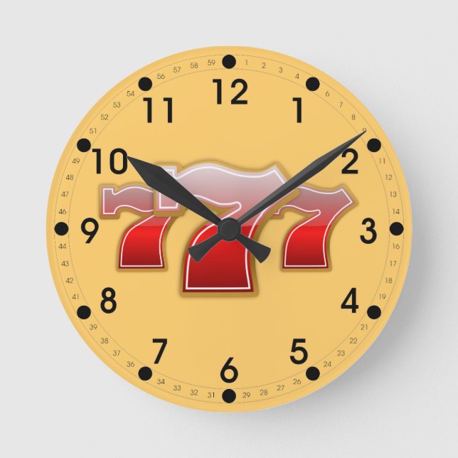 Lucky Seven Runde Wanduhr (Vorderseite)