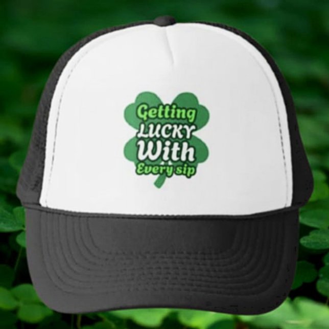 Lucky Sip St. Patrick's Day Trucker Hat Truckerkappe (Von Creator hochgeladen)