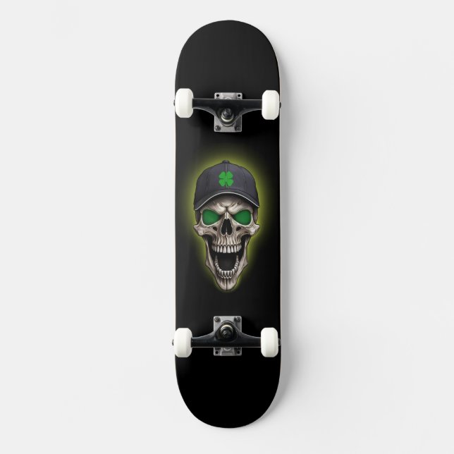 Lucky Skull Skateboard (Vorderseite)