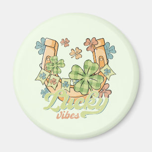 Lucky Vibes - farbenfrohe Kleidung & Golden Horses Magnet