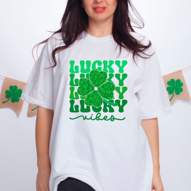 Lucky Vibes Green Leopard Kleeblatt St Patricks Da T-Shirt (Von Creator hochgeladen)