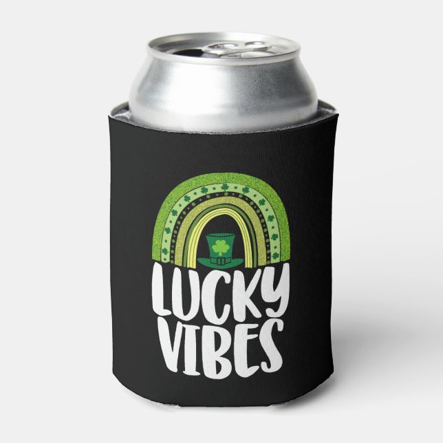 Lucky Vibes St Patricks Day Dosenkühler (Kanne Vorderseite)