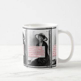 Lucy brennt Suffragist Tasse