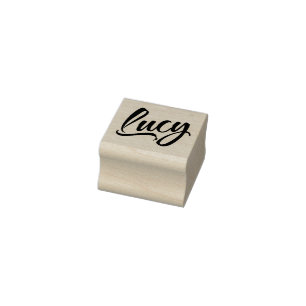 Lucy Name kursive dekorative Skript-Schriftart Gummistempel