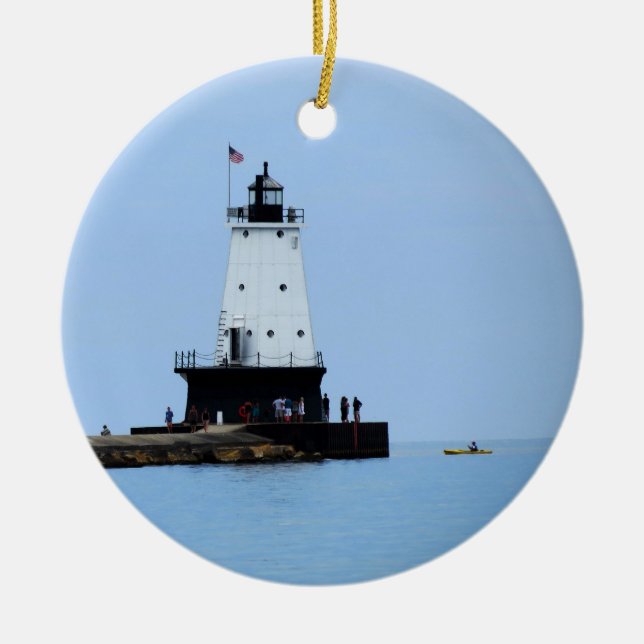 Ludington Municipal Lighthouse Ornament (Vorne)
