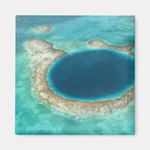 Luftansicht von Blue Hole, Segelboot verankert Magnet