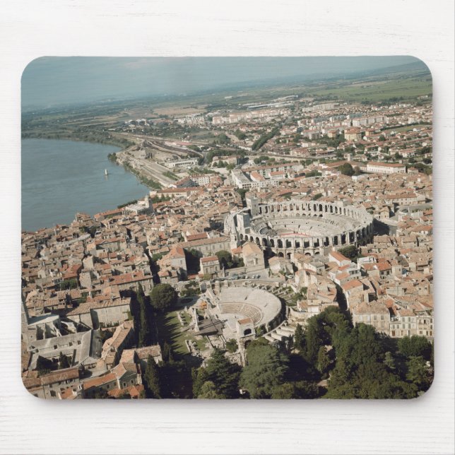 Luftaufnahme der Stadt mit Mousepad (Vorne)