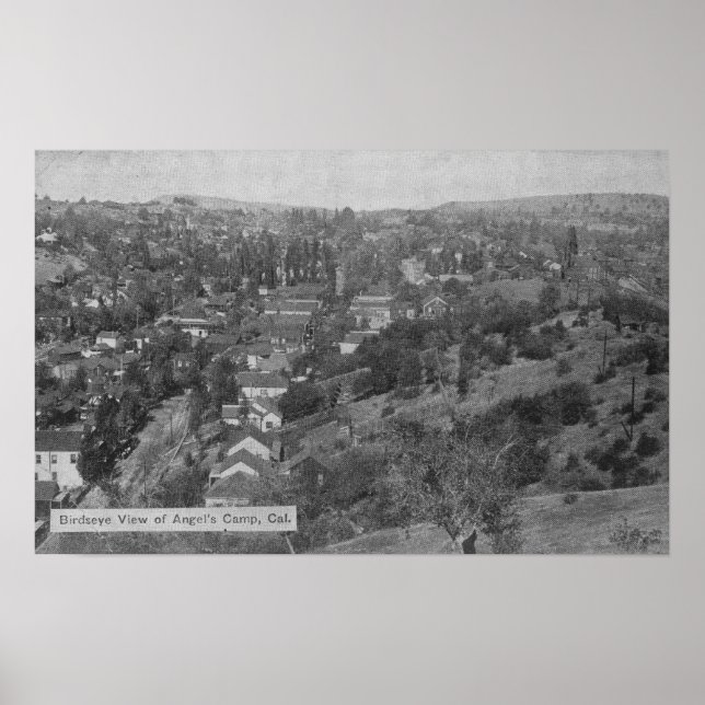 Luftaufnahme des Angels CampAngels Camp, CA Poster (Vorne)