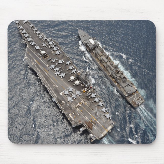 Luftaufnahme des Flugzeugträgers USS Ronald Reag Mousepad (Vorne)