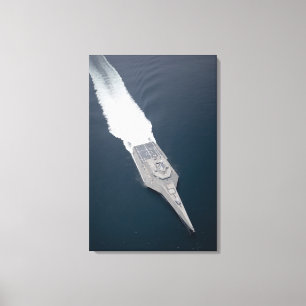 Luftaufnahme des Küstenkampfschiffs Leinwanddruck