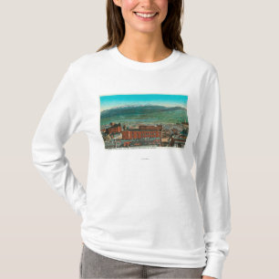 Luftaufnahme des Stadt-und Hochland-Berges T-Shirt
