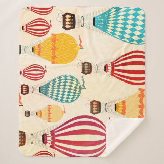 Luftballon: spielerisches Musterdesign. Sherpadecke