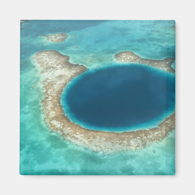 Luftbild Blue Hole, Segelboot verankert Magnet (Vorne)