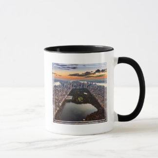 Luftbild des Central Park bei Sonnenuntergang Tasse