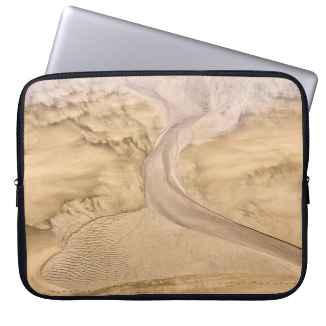 Luftbildfotografie der Wüste Laptopschutzhülle (Vorderseite)