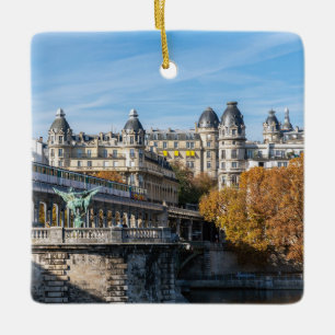 Luftmetro auf Pont de Bir-Hakeim - Paris, Frankrei Keramikornament