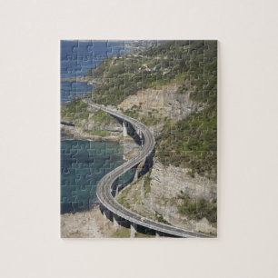 Luftsicht auf Sea Cliff Bridge in der Nähe von Wo Puzzle