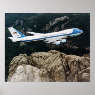 Luftwaffe 1 fliegt über Mount Rushmore Poster